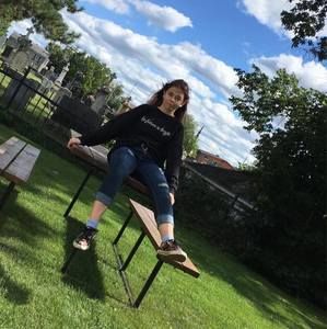 Meet your Posher, Vīcky